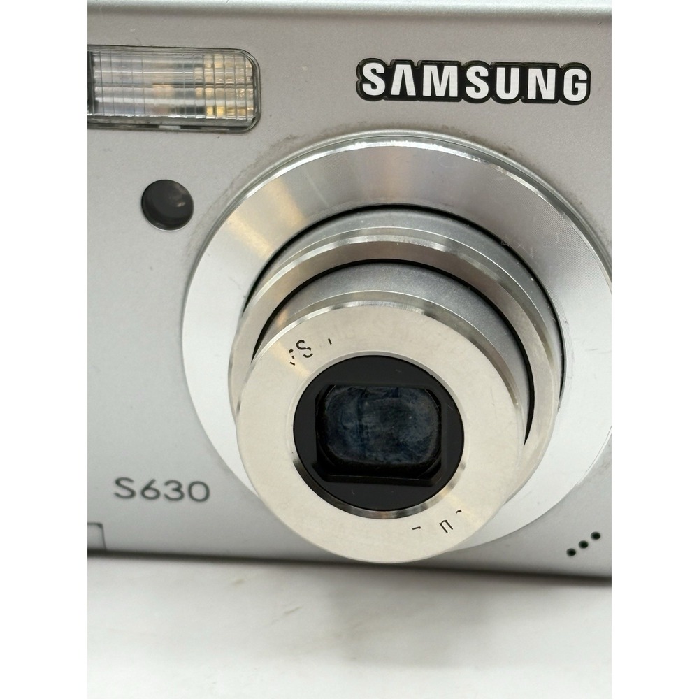 Samsung Silver Digimax S630 6MP Digital Camera with 3x Optical Works - Picture 6 of 12